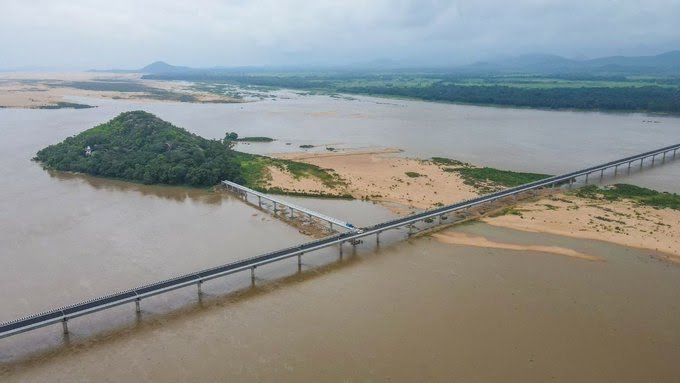 T Bridge Cuttack: Location, Route, Traffic & Nearby Areas