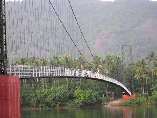 Inchathotty Suspension Bridge Kerala: Location, Route, Traffic & Nearby Areas