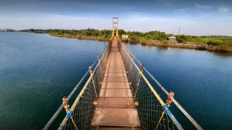 Pavinakurva Hanging Bridge Honnavar: Location, Route, Traffic & Nearby Areas
